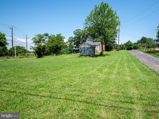 2450 Happy Creek Rd, House other with 3 bedrooms, 2 bathrooms and null parking in FRONT ROYAL VA | Image 9