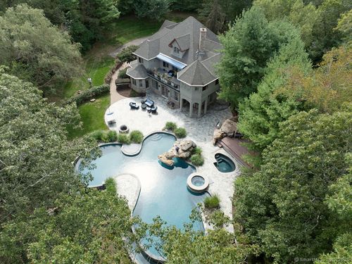 76 Sachem Head Rd, Guilford, CT, 06437-3239 | Card Image