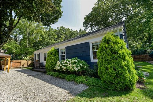 23 French Rd, Rochester, NY, 14618-3825 | Card Image
