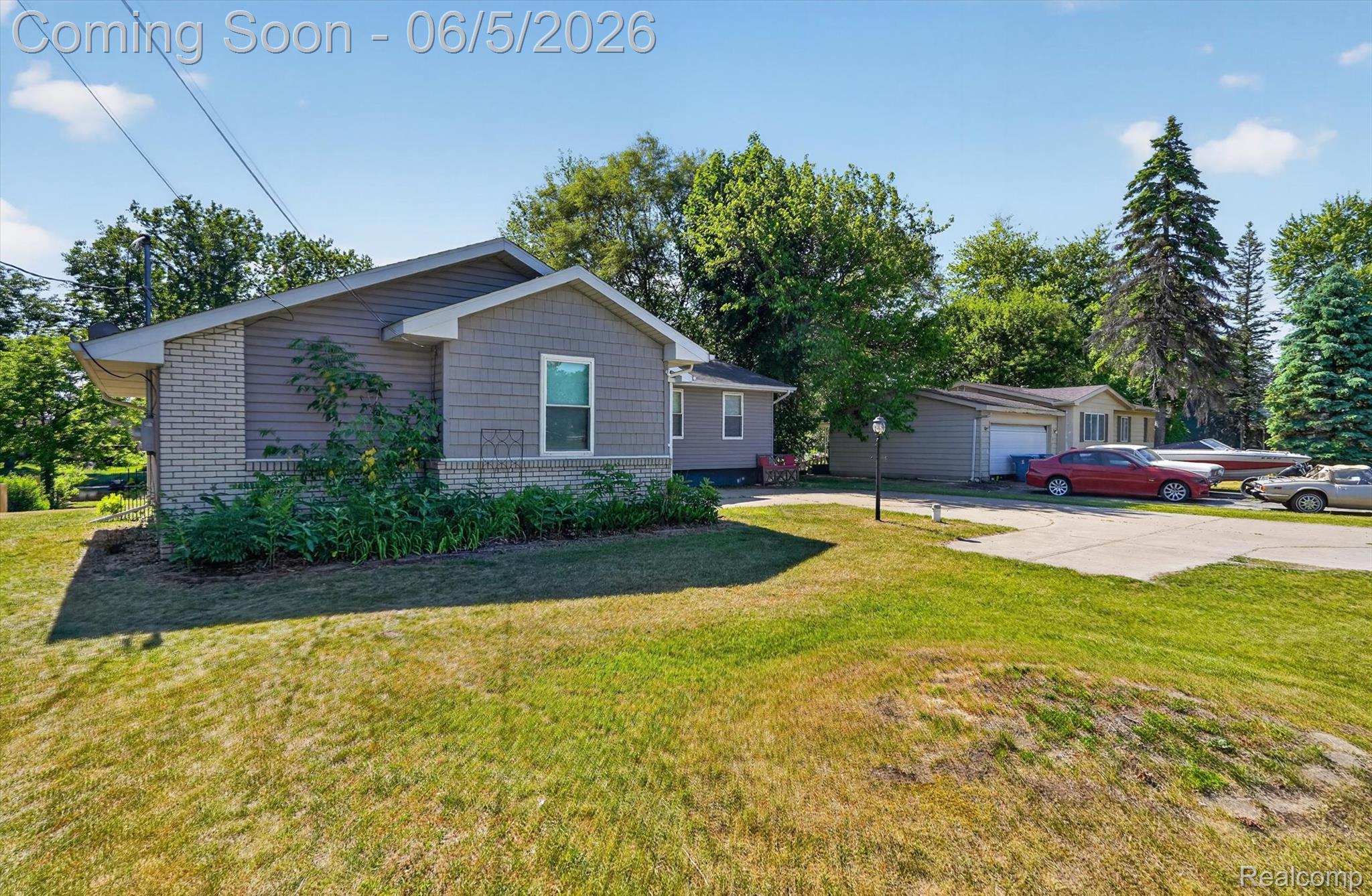 Residential in Fenton Charter Township 2