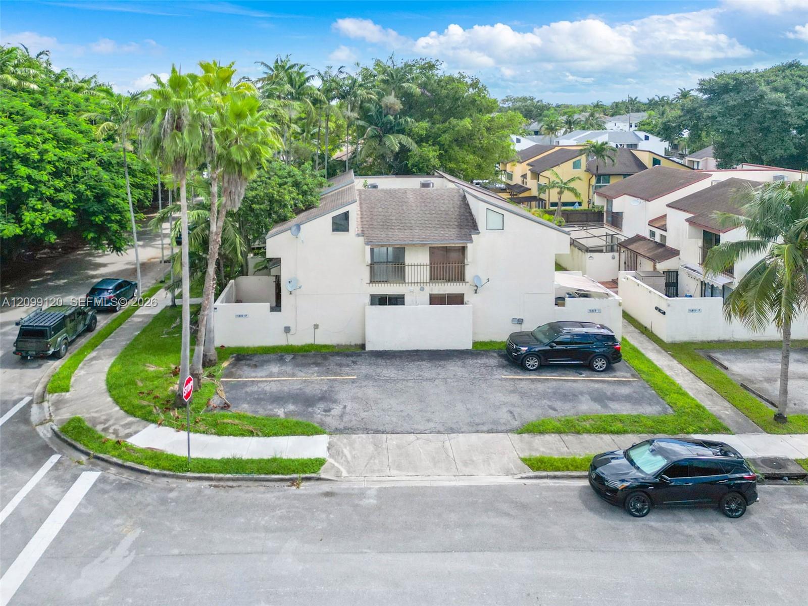 Residential Lease in Palmetto Bay 3