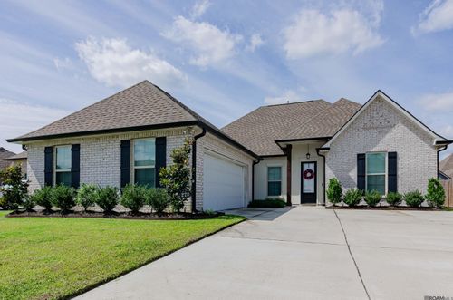 278 Peacock Pointe, Thibodaux, LA, 70301-6249 | Card Image