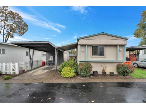 12-500 N Gilwood St, Carlton, OR, 97111 | Card Image