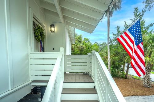 25 Sandcrab Ct, Isle of Palms, SC, 29451-2723 | Card Image