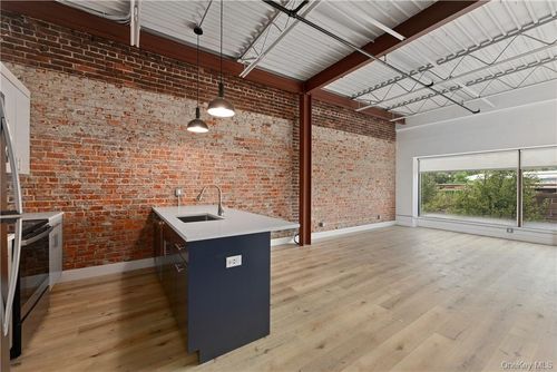 ste-2-189 Main St, Port Chester, NY, 10573-6303 | Card Image