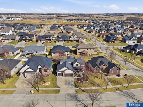9212 S 29th St, Lincoln, NE, 68516-5932 | Card Image