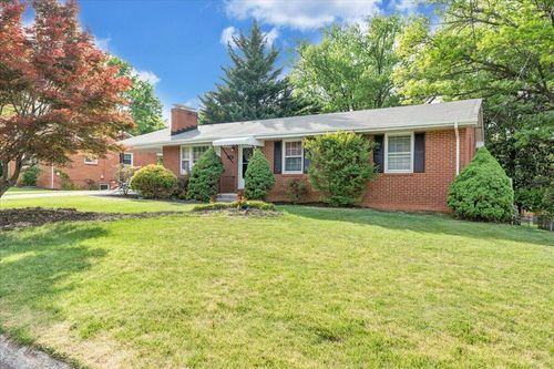 3359 Pamlico Dr, Roanoke, VA, 24018-4938 | Card Image
