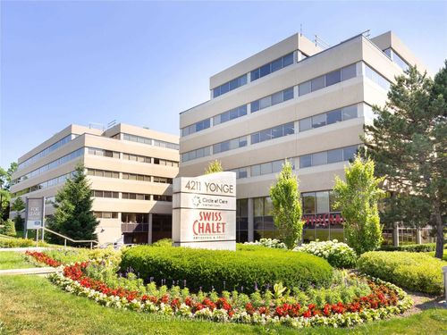 619-4211 Yonge St, North York, ON, M2P2A9 | Card Image