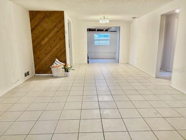 Living Room | Image 5