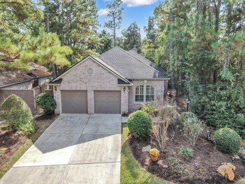 39 E Honey Grove Pl, The Woodlands, TX, 77382-1602 | Card Image