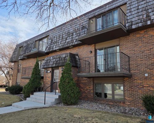 103-3600 S Gateway Blvd Boulevard, Sioux Falls, SD, 57106 | Card Image