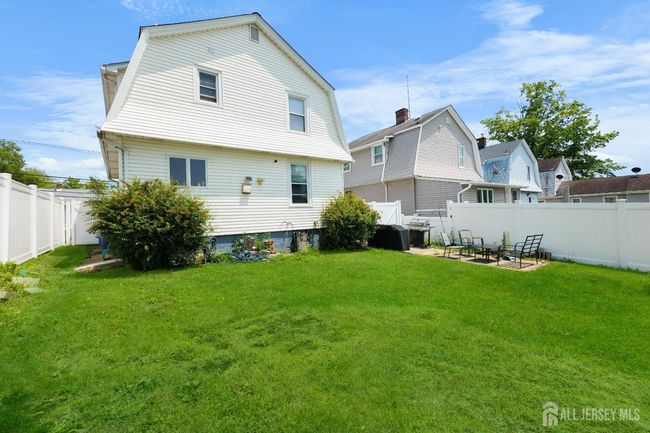 336 Main St, House other with 3 bedrooms, 2 bathrooms and null parking in Milltown NJ | Image 20