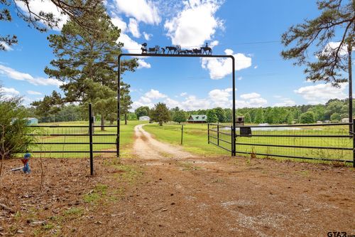 21184 County Road 2162, Troup, TX, 75789-6104 | Card Image