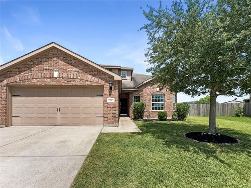 211 Golden Eagle Ct, La Marque, TX, 77568-2003 | Card Image