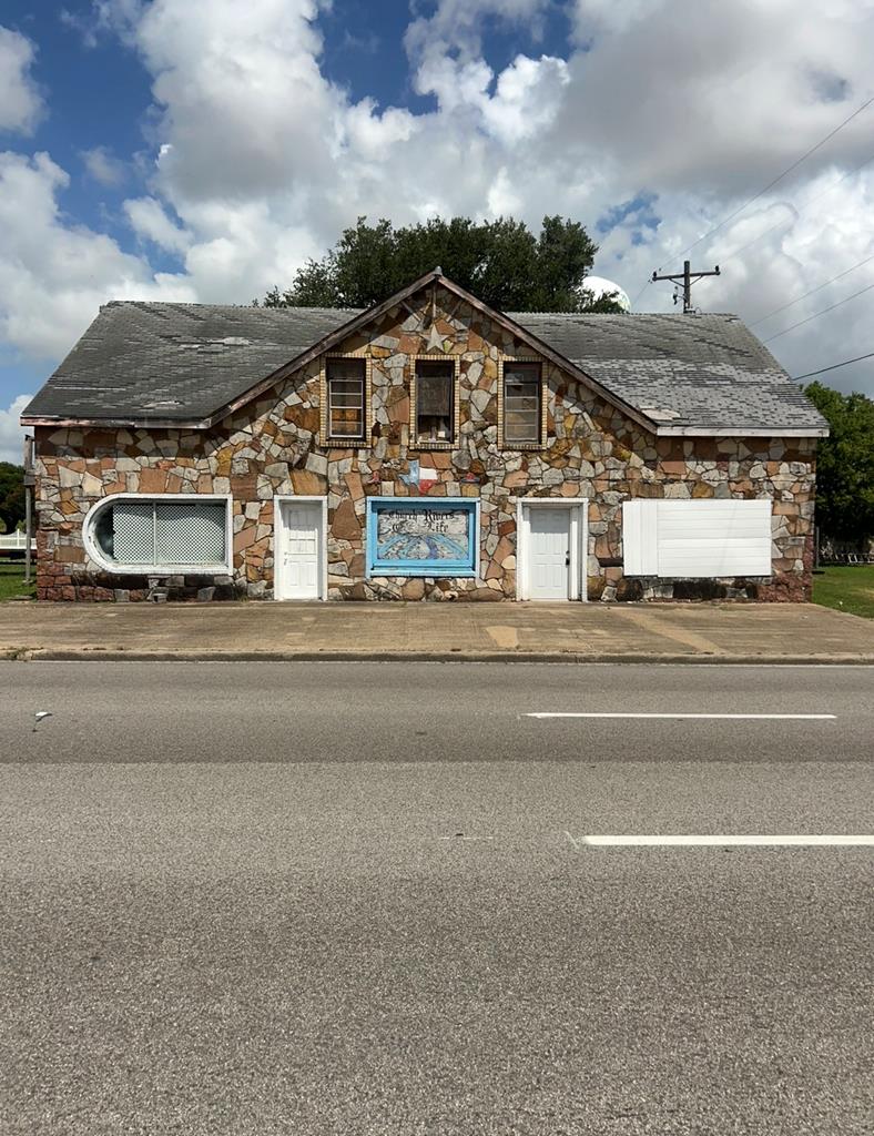 705 N Brazosport Blvd, Freeport, TX