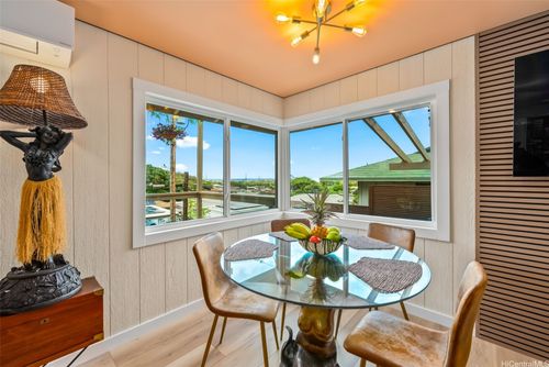 1358 Makaikoa St, Honolulu, HI, 96821-1152 | Card Image