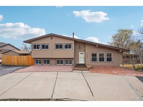 7640 W Meadow Dr, Littleton, CO, 80128-6130 | Card Image