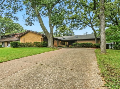 122 Mill Creek Dr, Arlington, TX, 76010-5609 | Card Image