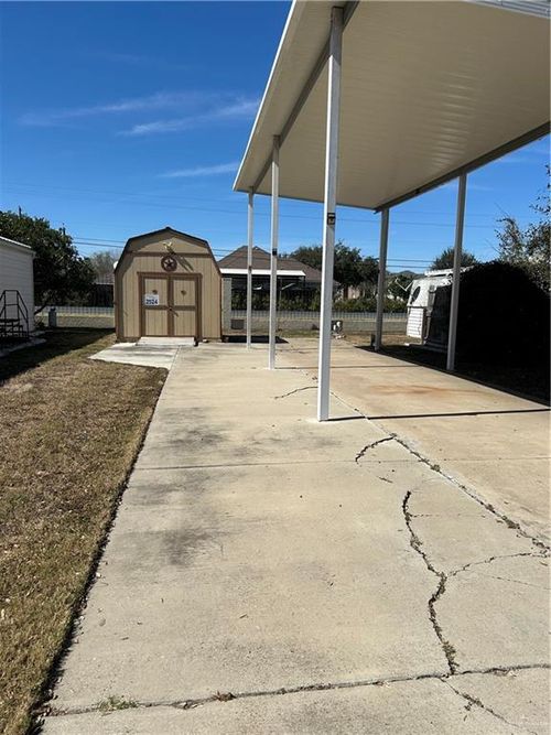 2524 Bobolink Cir W, Palmview, TX, 78572-5299 | Card Image