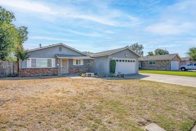 2031 Goldridge Street, House other with 3 bedrooms, 0 bathrooms and null parking in Selma CA | Image 2