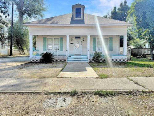 205 N Royal St, Deridder, LA, 70634-3853 | Card Image