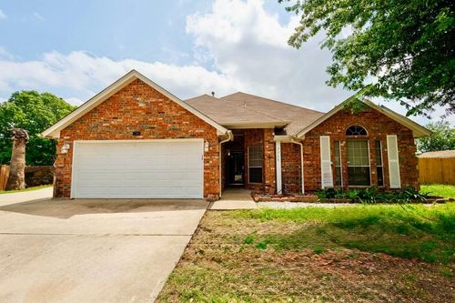 7708 Chandler Ct, North Richland Hills, TX, 76182-3956 | Card Image