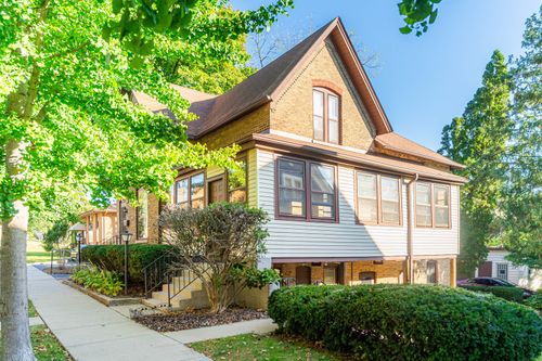 b-113 Elm St, ELGIN, IL, 60123-6389 | Card Image