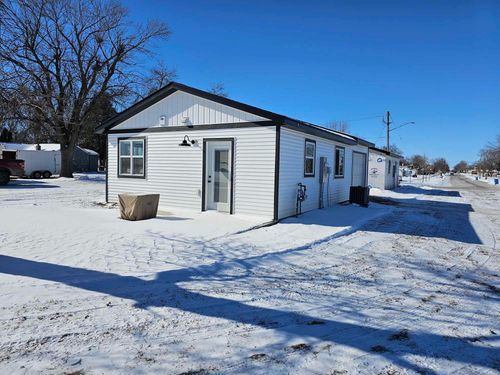 201 10th Avenue Se, Pipestone, MN, 56164 | Card Image