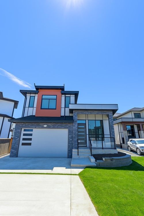 18764 62a Ave, Surrey, BC, V3S7V8 | Card Image