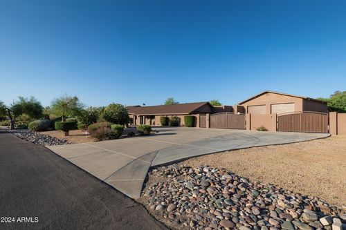 7801 E Davenport Dr, Scottsdale, AZ, 85260-4021 | Card Image