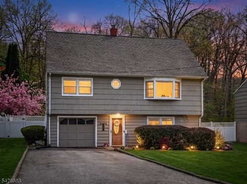 22 Wildwood Ter, Ringwood, NJ, 07456-2018 | Card Image