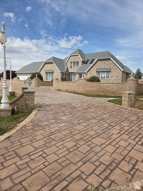 1402 Shepherd Dr, Wellington, UT, 84542-2013 | Card Image