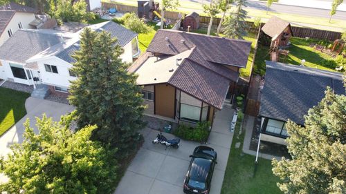 78 Pensacola Crt W, Lethbridge, AB, T1K4R6 | Card Image