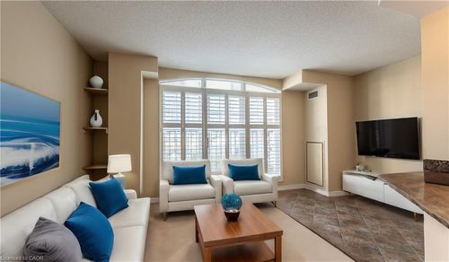 217-135 James St S, Hamilton, ON, L8P2Z6 | Card Image