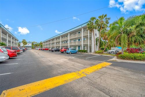 d205-5870 56th Ave N, Kenneth City, FL, 33709-1967 | Card Image