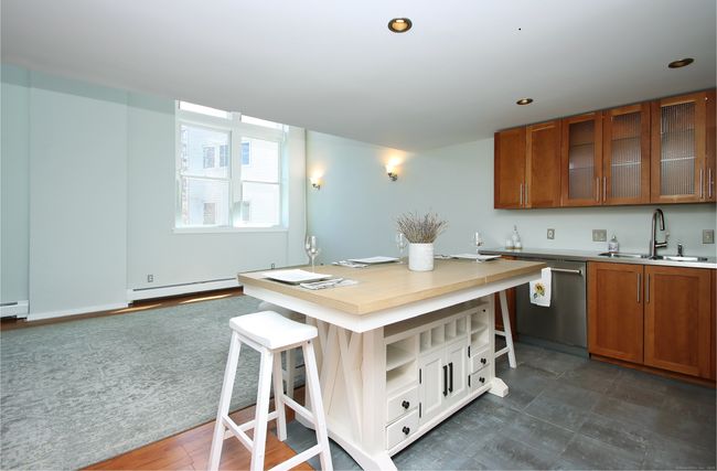 APT-6 - 32 Pine St, Condo with 1 bedrooms, 2 bathrooms and 1 parking in Norwalk CT | Image 6