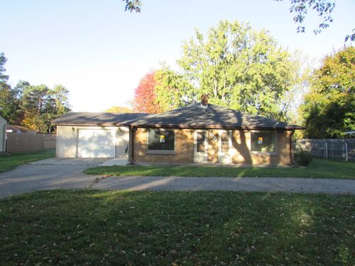 2083 Cashin St, Burton, MI, 48509-1137 | Card Image