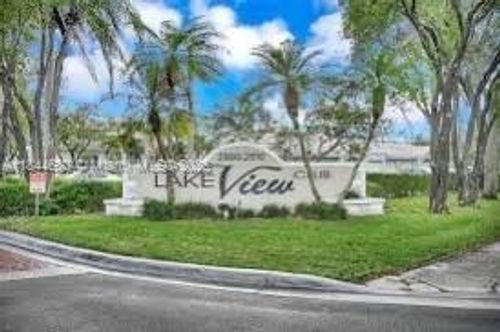 apt-211-2841 N Oakland Forest Dr, Oakland Park, FL, 33309-6454 | Card Image