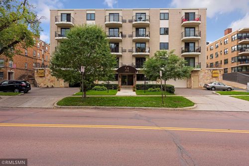 2i-2928 Dean Pkwy, Minneapolis, MN, 55416-4493 | Card Image