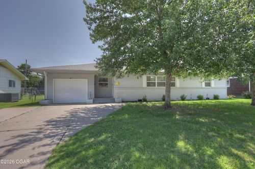 2315 Mississippi Ave, Joplin, MO, 64804-2454 | Card Image