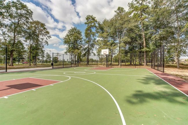 Five local parks feature pavilions, sports courts and fields, picnic and swimming facilities, and miles of walking and biking trails. Barton Creek Ranch is the perfect home base for fishing, birding, golfing and camping enthusiasts of all ages! | Image 18