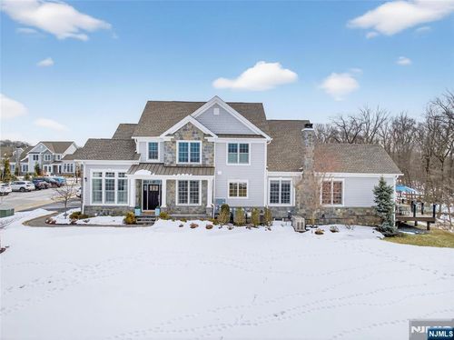 37 Spring Wolf Trl, Franklin Lakes, NJ, 07417-2286 | Card Image