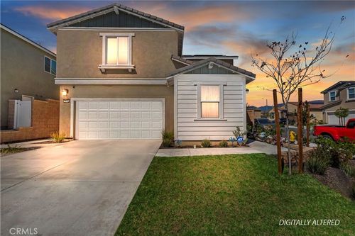 364 Castaic Way, Rialto, CA, 92377-5907 | Card Image