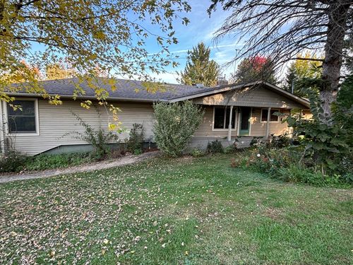 250 S 14th Street, Clinton, IA, 52732 | Card Image