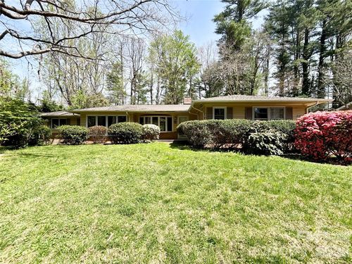 2732 Holly Hill Drive N, Hendersonville, NC, 28791 | Card Image