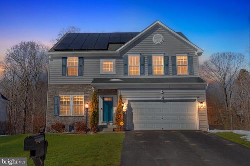 38 Taylors Hill Way, FREDERICKSBURG, VA, 22405-5630 | Card Image