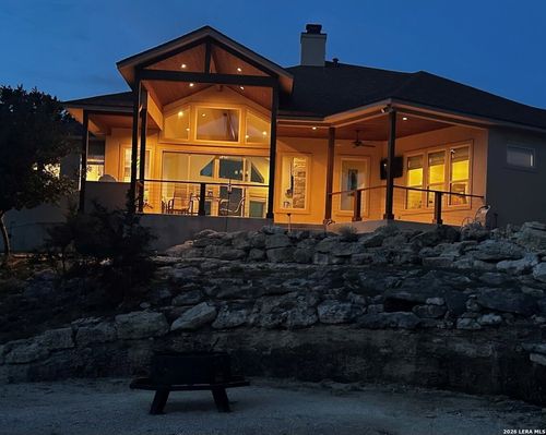 134 Stallion Estates Dr, Spring Branch, TX, 78070-3721 | Card Image