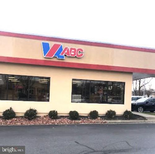 3 W Jubal Early Dr, Winchester, VA, 22601-6301 | Card Image