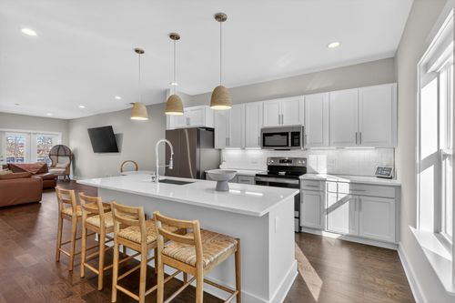 3-6719 Charlotte Pike, Nashville, TN, 37209-4252 | Card Image