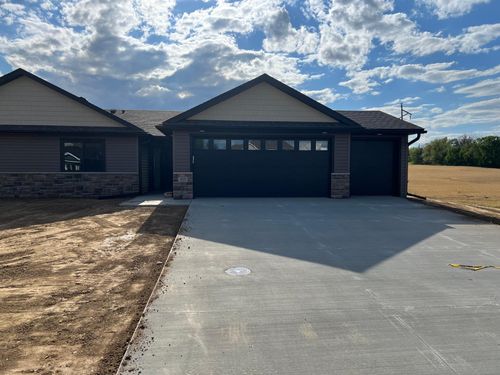 315 11th St, Goodhue, MN, 55027-5072 | Card Image